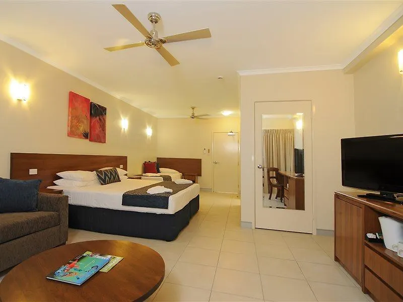 Cairns Queenslander Hotel & Apartments