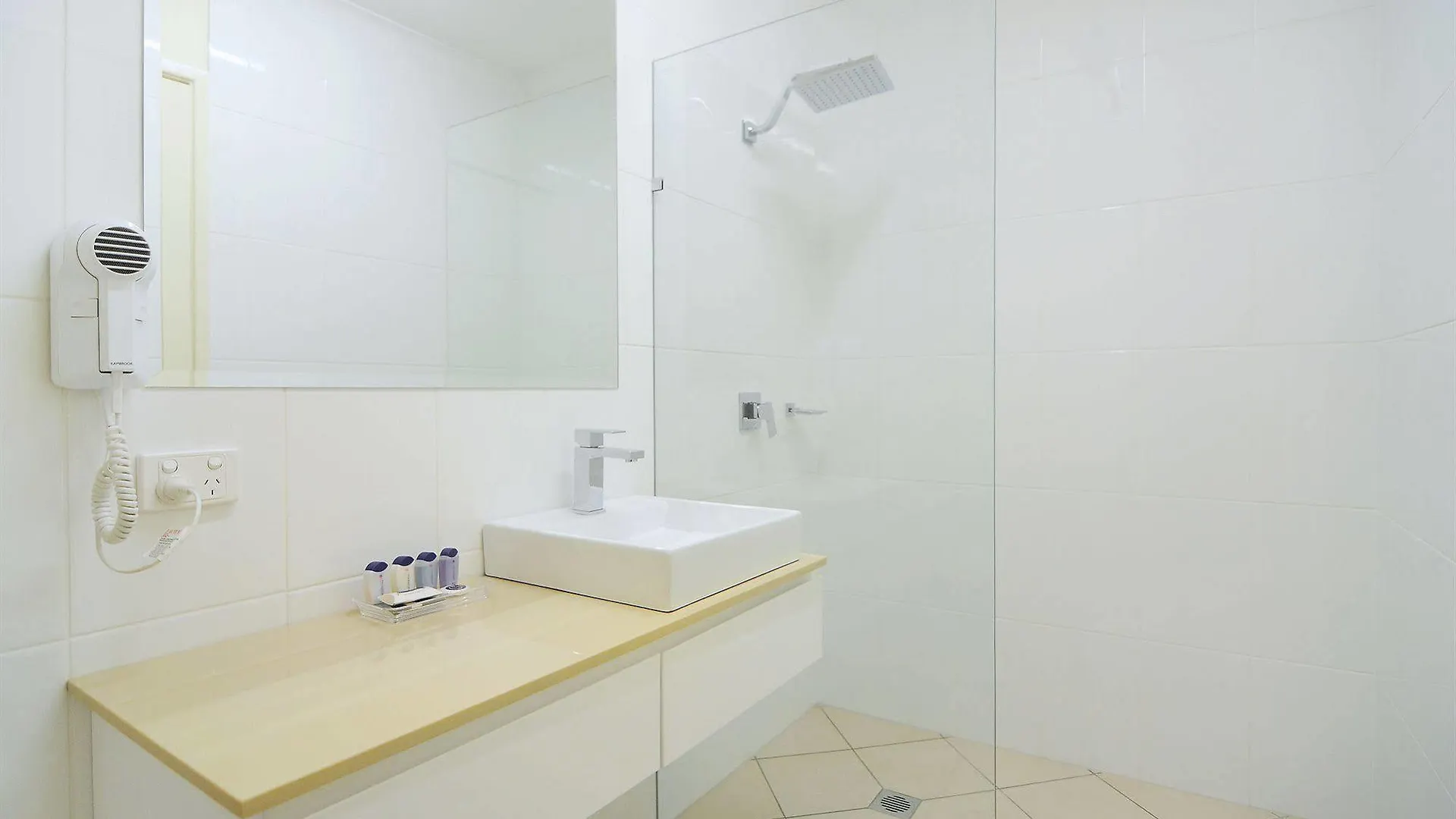 Apartahotel Cairns Queenslander Hotel y Apartamentos