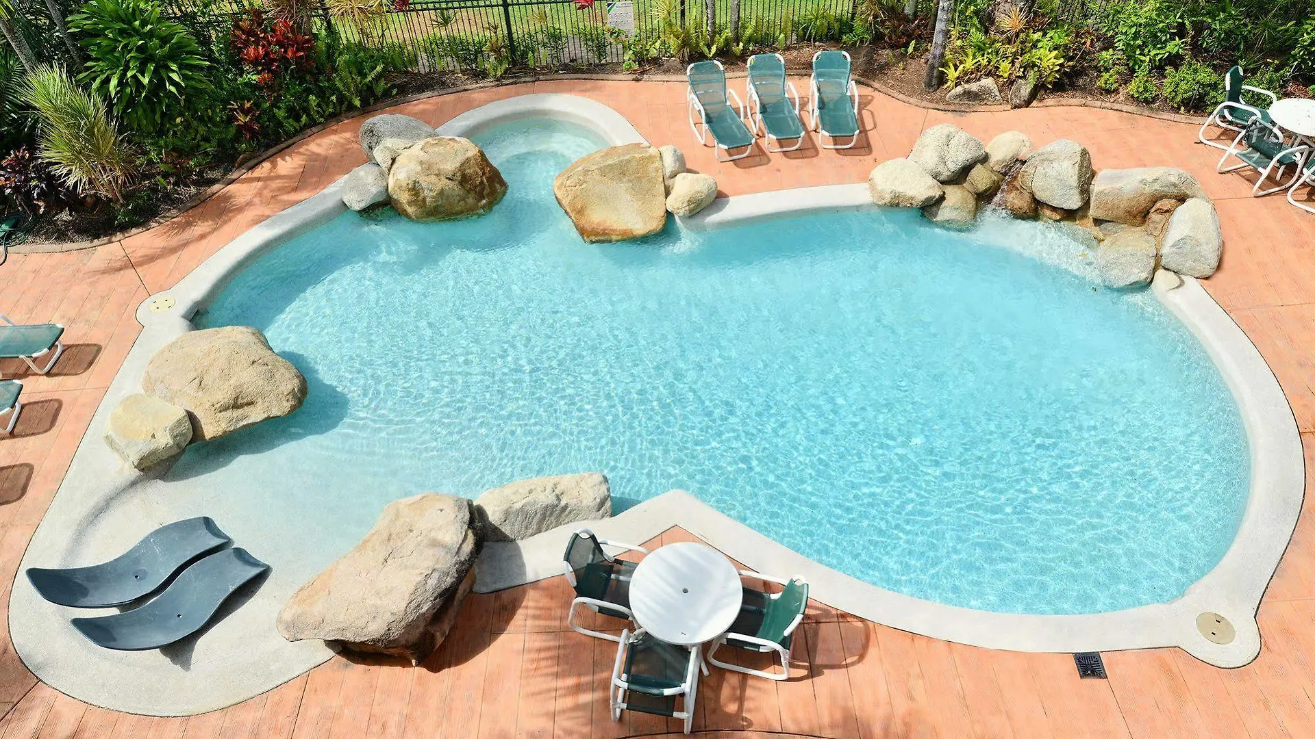 Cairns Queenslander Hotel y Apartamentos Apartahotel